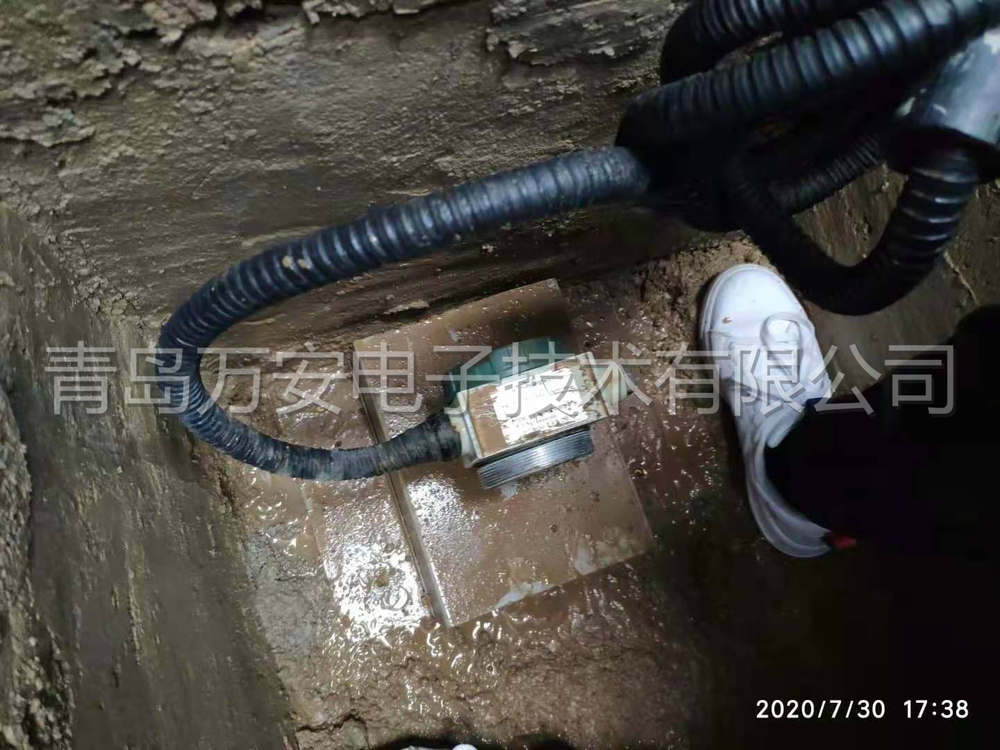 防爆防腐超聲波液位計(jì)使用現(xiàn)場(chǎng)(圖1) 防爆防腐超聲波液位計(jì)使用現(xiàn)場(chǎng)(圖1)